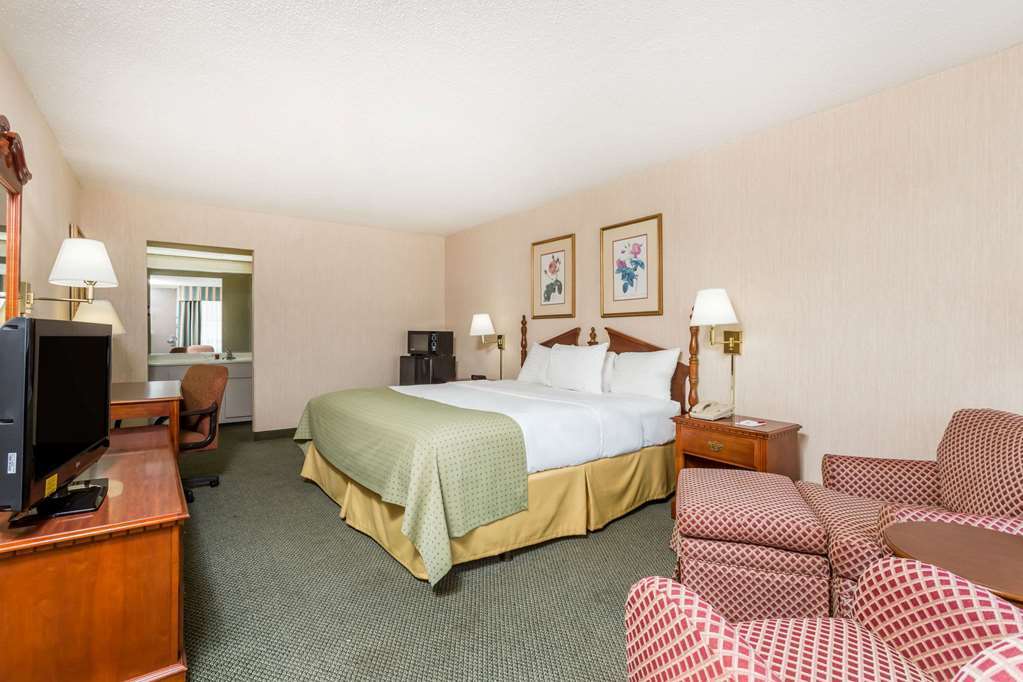 Days Inn By Wyndham Perry Near Fairgrounds Kültér fotó